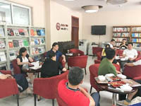 首經(jīng)貿(mào)MBA中心舉辦期中師生午餐會(huì)