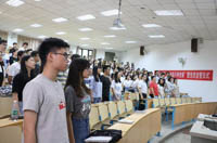 中國政法大學商學院黨員“ 畢業(yè)臨行再黨課”暨黨員宣誓儀式順利舉行