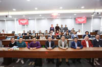 華東理工大學(xué)商學(xué)院&光明乳業(yè)股份有限公司合作洽談會(huì)暨華東理工大學(xué)商學(xué)院客座教授聘任儀式圓滿(mǎn)舉行