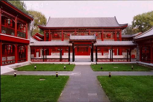 找準(zhǔn)趨勢(shì)彎道超車  由線性向指數(shù)躍遷式發(fā)展