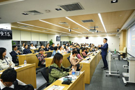 金融與歷史頭腦激蕩  智慧與思維探討共享  ——復(fù)旦泛海國金FMBA名家講堂“大清金融傳之橡膠與股票的傳奇”暨招生說明會圓滿舉行   