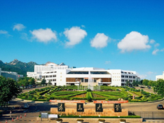 青島大學(xué)MBA教育中心舉行“不忘初心、牢記使命”主題教育活動(dòng) 