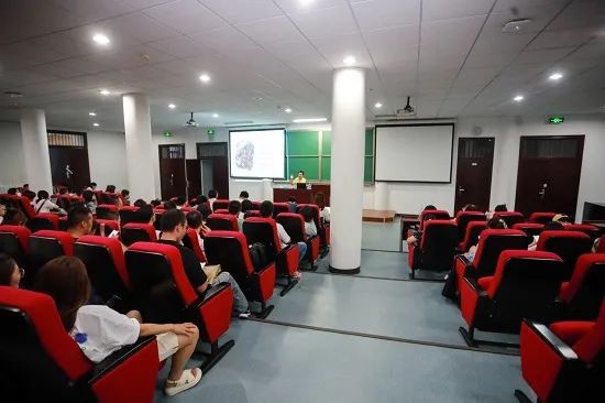 北京國際交往中心功能建設(shè)的戰(zhàn)略重點與策略|首經(jīng)貿(mào)工商管理學(xué)院MBA金臺論壇（九十八）期精彩開講