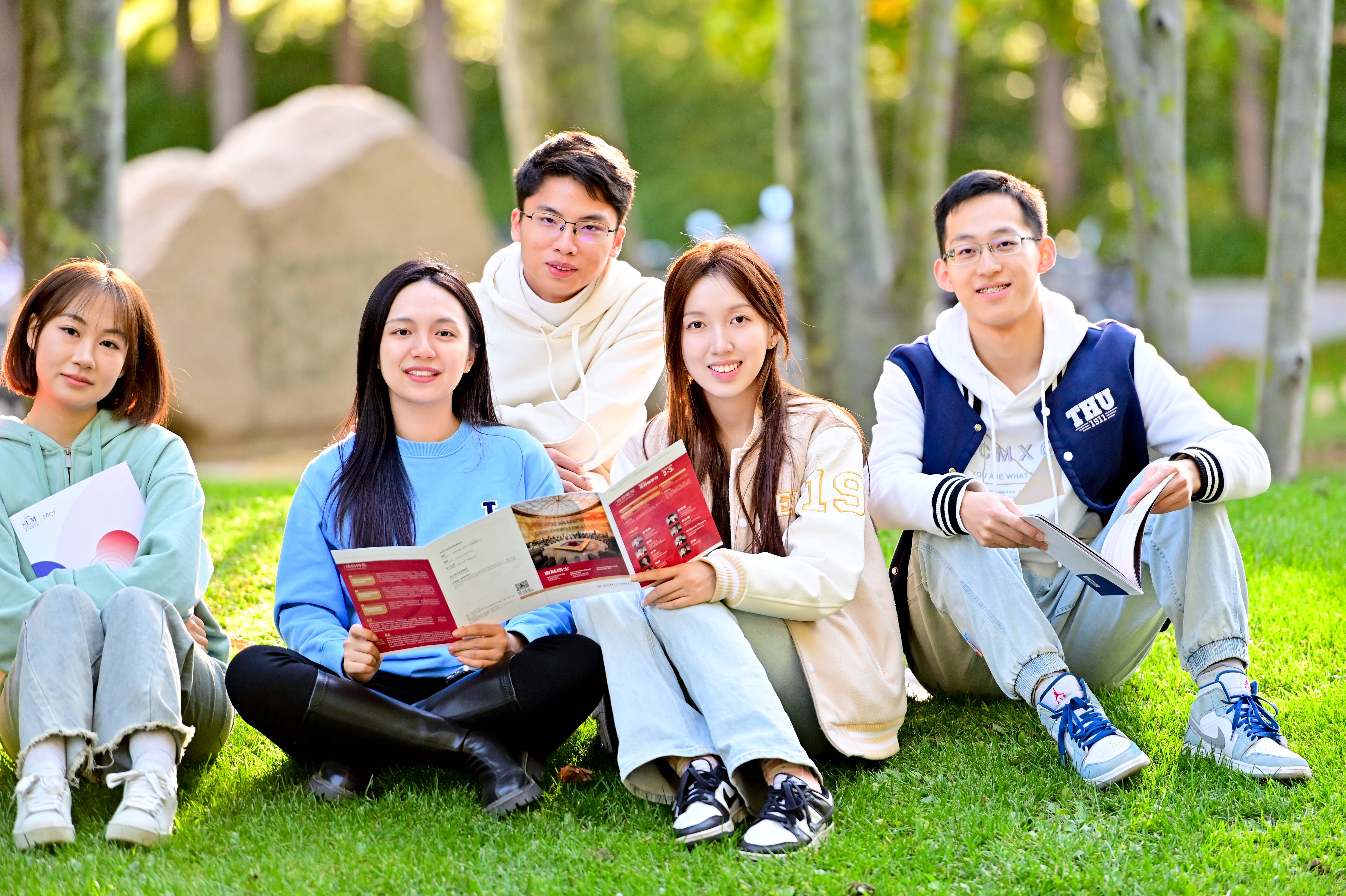 清華經(jīng)管學(xué)院金融碩士：如何破譯AI時(shí)代全球金融風(fēng)云變幻的密碼？