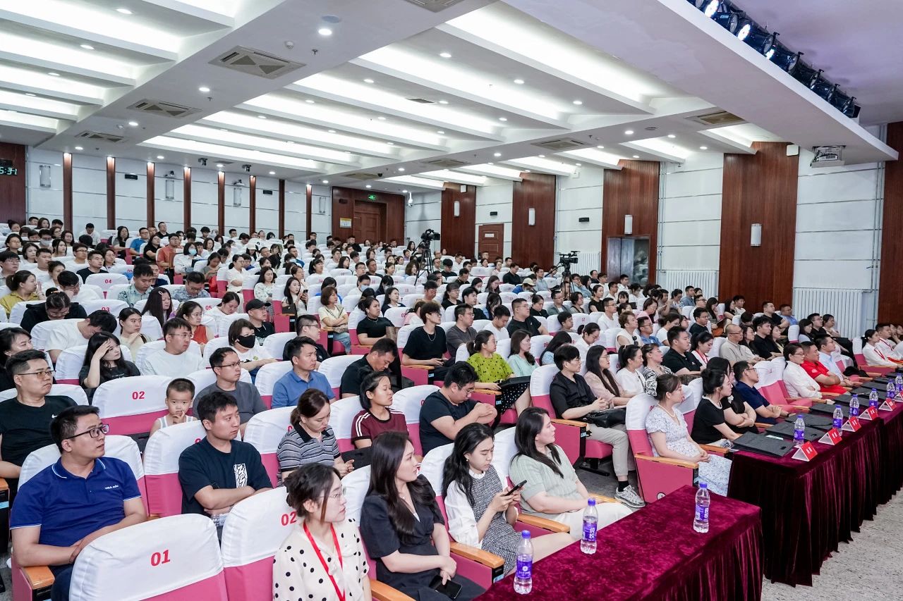 “潤身淑世 創(chuàng)贏未來”2026年南開大學(xué)商學(xué)院專業(yè)學(xué)位項(xiàng)目招生政策發(fā)布會(huì)，進(jìn)無止境，即刻啟程！