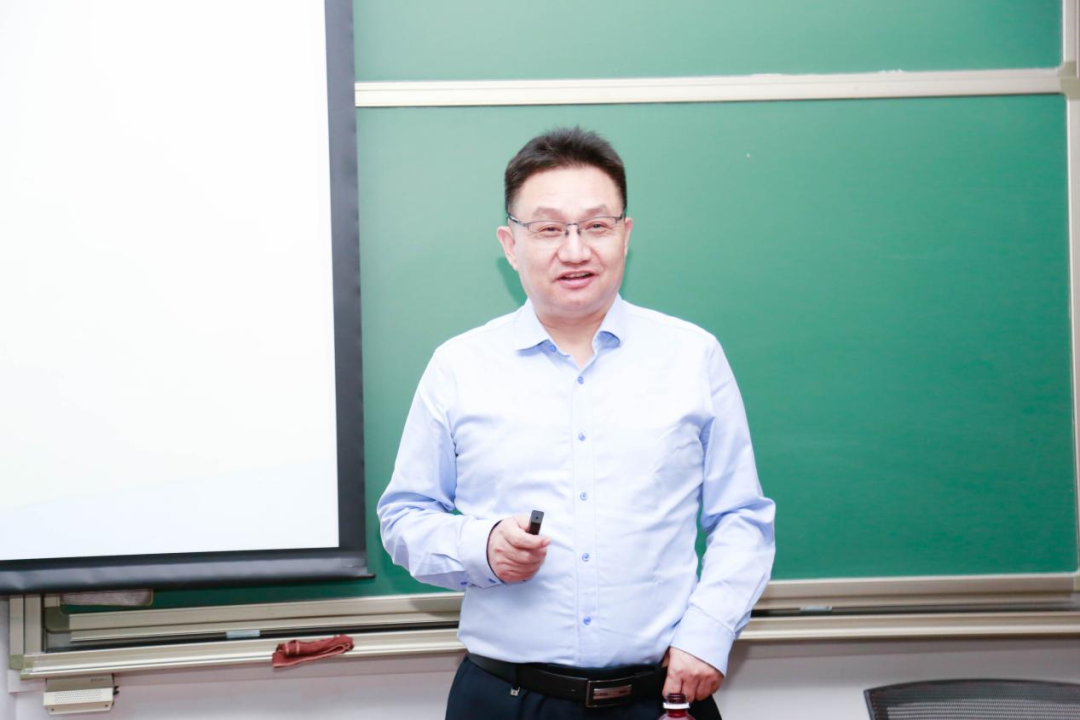 首經貿工商管理學院MBA金臺沙龍（第107期）| 企業(yè)領導人法律策略