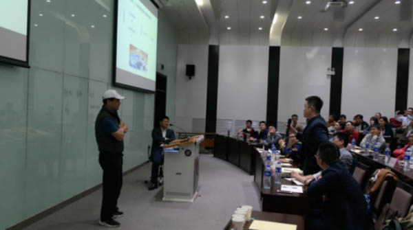 1523869491325766.jpg 20180416-blob6007399.jpg