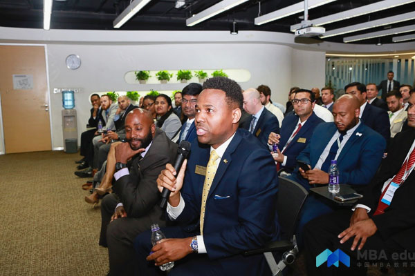 1524035247805951.jpg MBA.edu (12 - 17).jpg