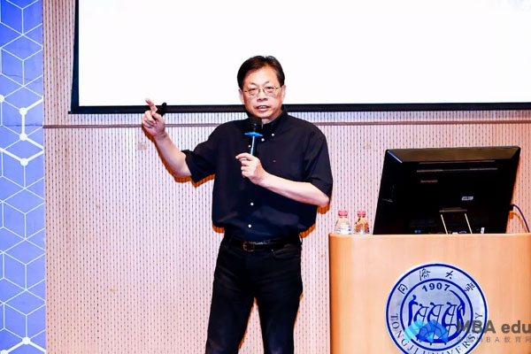 1526984802810470.jpg MBA.edu (4 - 9).jpg