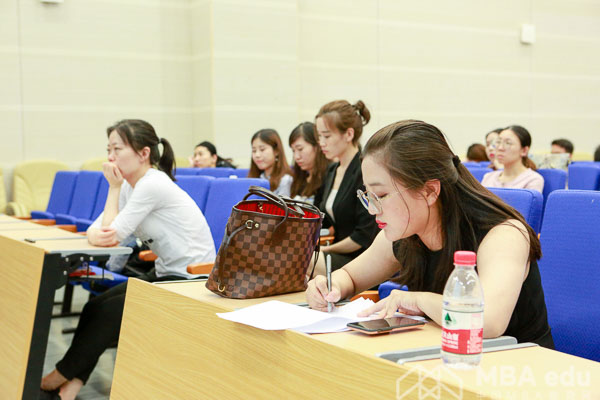 1537182404710267.jpg MBA.edu-8.jpg