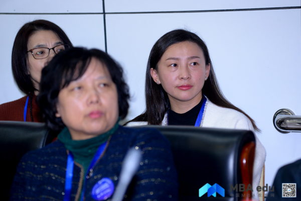 1543120969511831.jpg 王璐璐.jpg