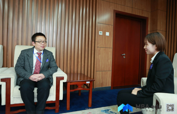 1543121657852227.jpg 駱主任采訪-2.jpg