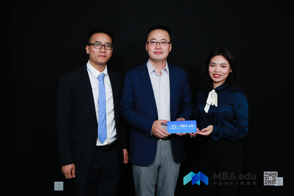 1570942131662128.jpg 20191013-f09bbd67ec63b2c71b176c5b3ddd591.jpg