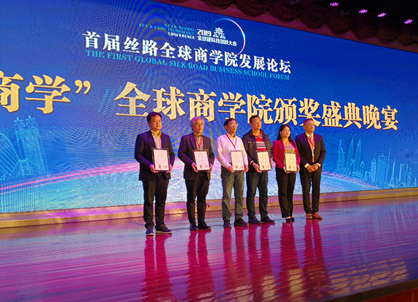 1572917537316498.jpg 4.jpg