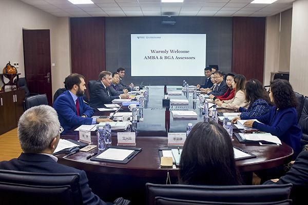 1574157003724682.jpg 640ZCV1T8P4.jpg