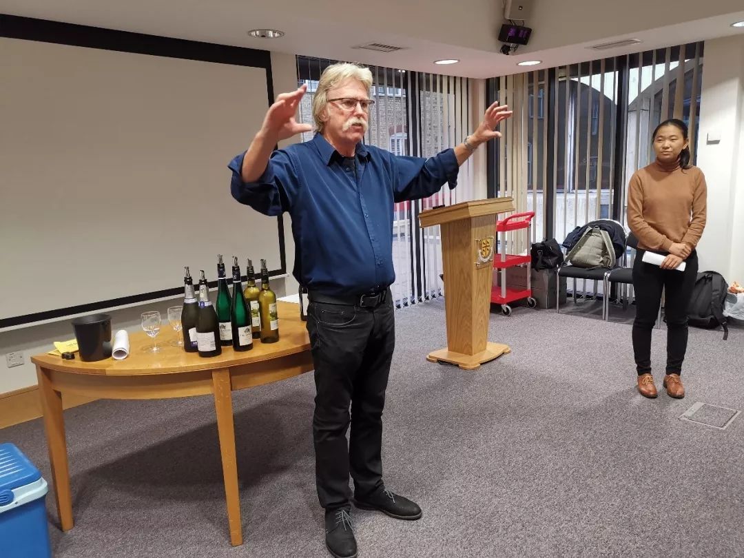 1571056541165068722.jpg 1571056541165068722.jpg