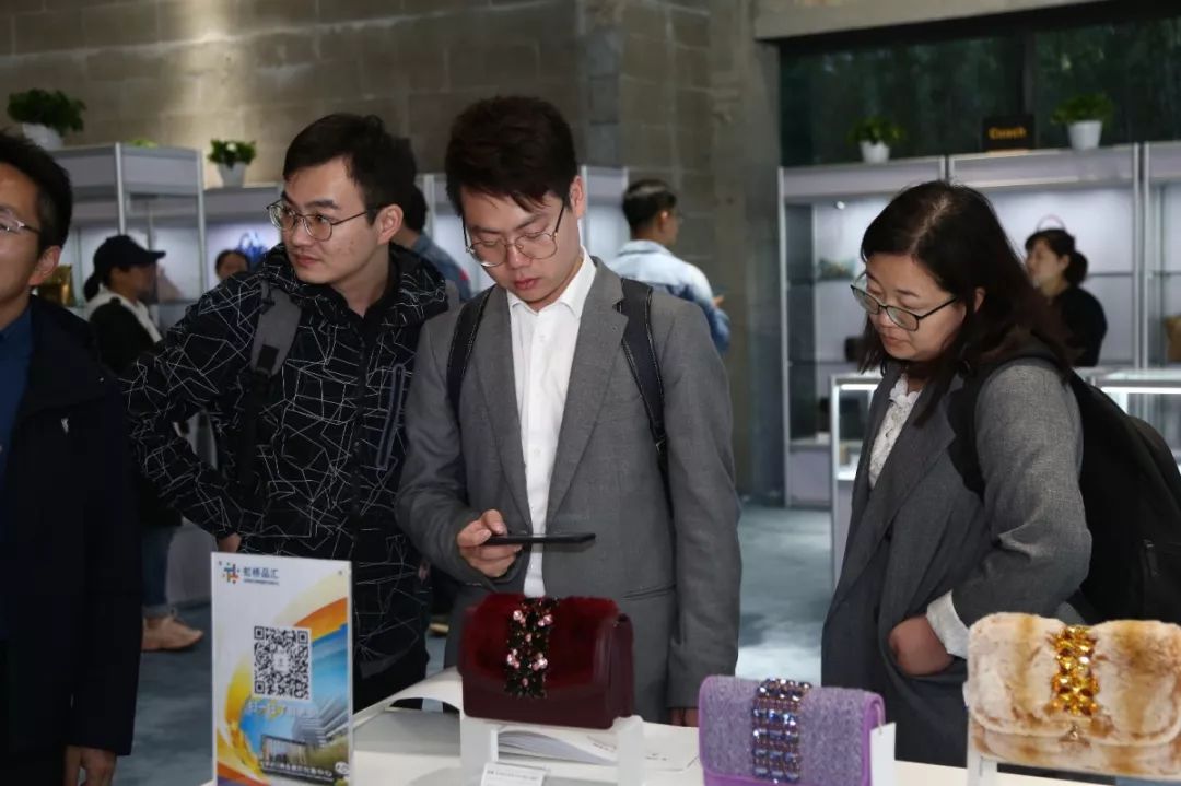 1573900348311056713.jpg 1573900348311056713.jpg