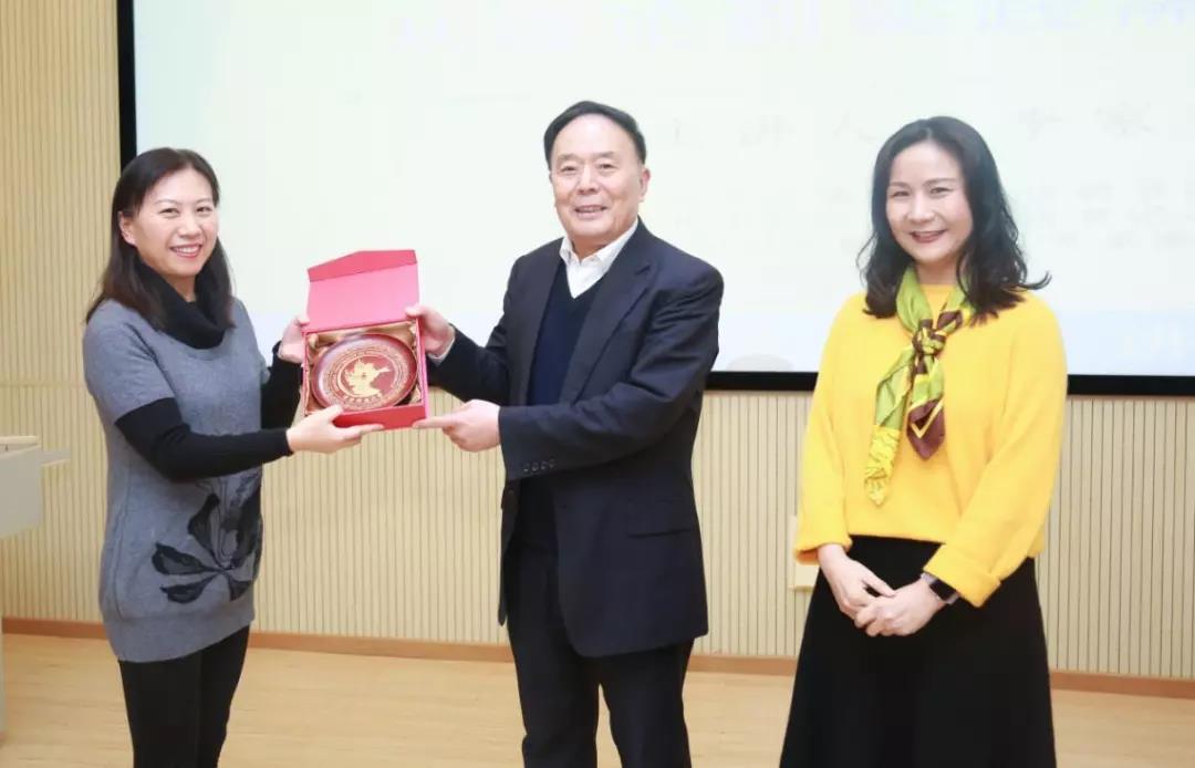 1575882524660952.jpg 1575882524660952.jpg